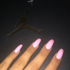 red jordan 11’’s 7y